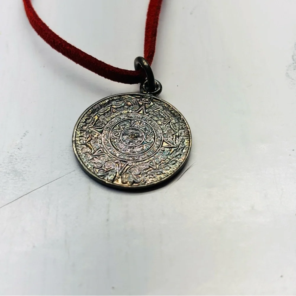 Mexico MC 177 Mayan Aztec Sun Calendar Coin Silver 925 Pendant Leather Chain